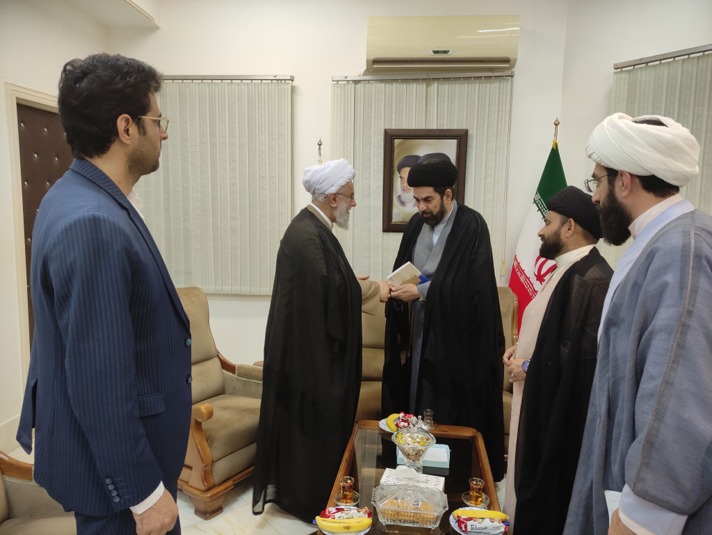 Secretary General of Indian Ulama Council meets with Ayatollah Ramazani (+Photos)